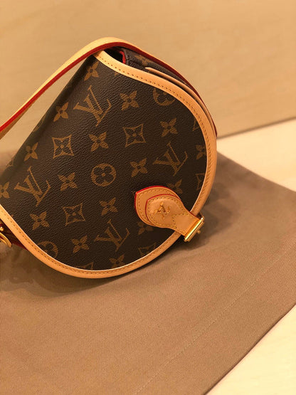 Franco Shops - Louis Vuittons  - 15549