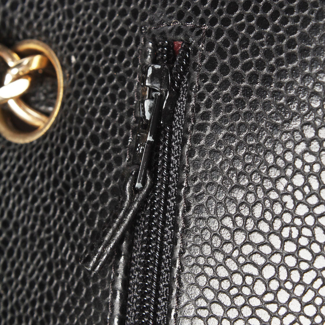 Chanel Caviar Jumbo Classic Flap Bag Leather Shoulder Bag in Excellent condition