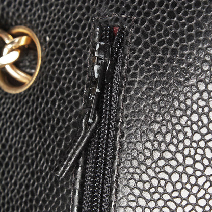 Chanel Caviar Jumbo Classic Flap Bag Leather Shoulder Bag in Excellent condition