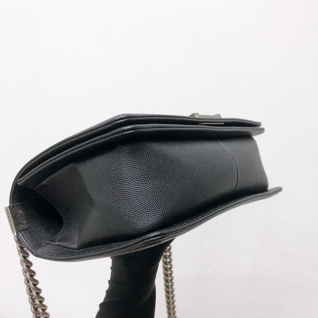 Le Boy Old Medium Caviar Black RHW