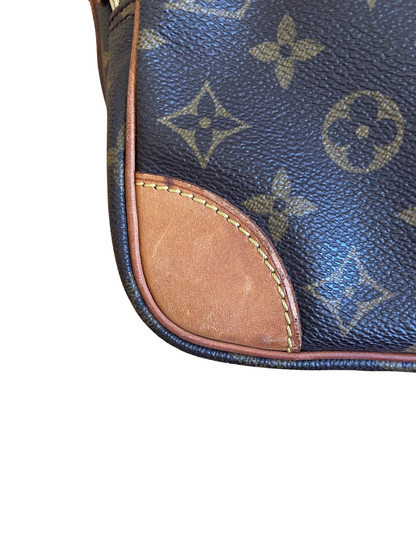 Louis Vuitton Nil MM Monogram