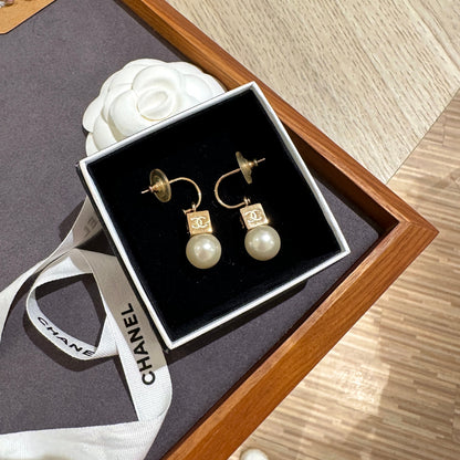 Chanel vintage earrings