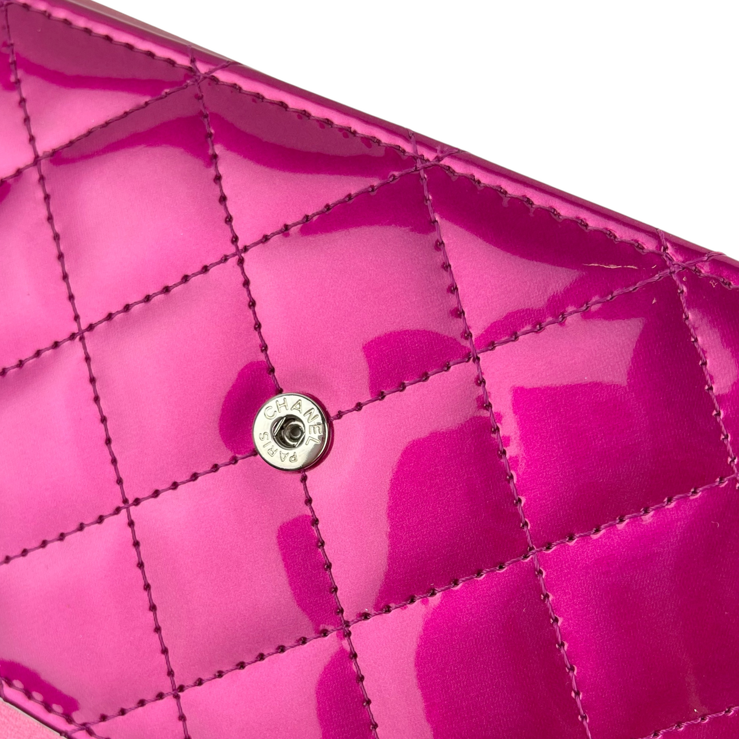 Boy Wallet on Chain Patent Magenta SHW