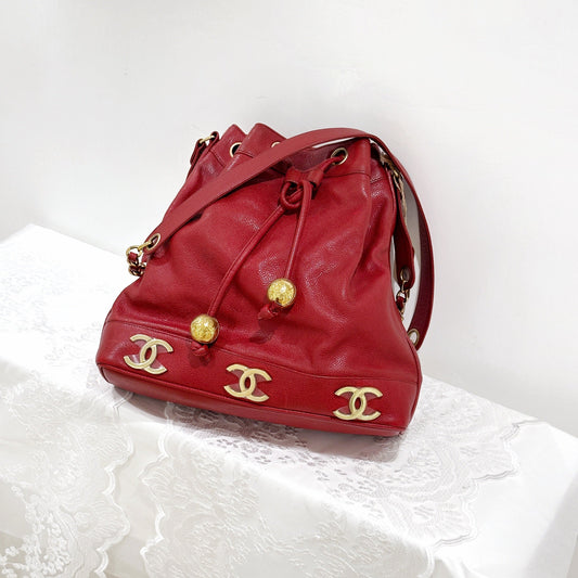 Chanel vintage triple CC leather bucket bag