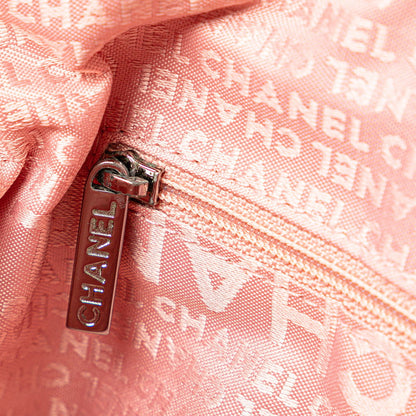 Chanel Caviar Square Stitched Bag Leather Handbag in Good condition
