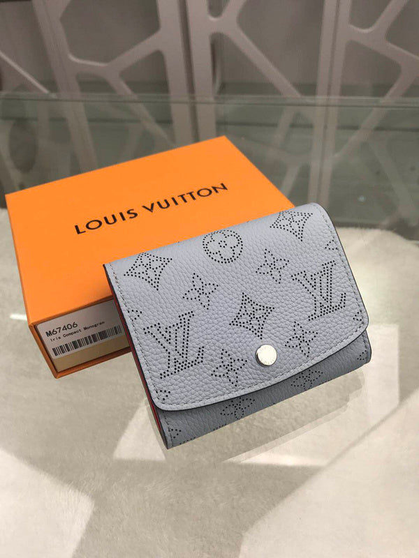 Franco Shops - Louis Vuittons  - 9152
