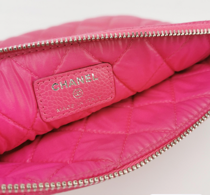 Chanel clutch pink