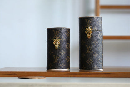 Franco Shops - Louis Vuittons  - 9387