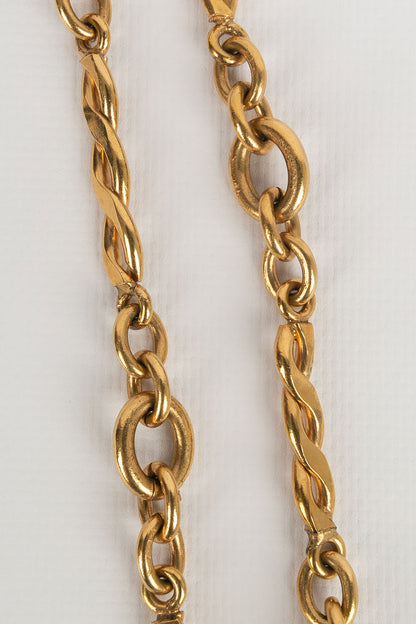 Collier Chanel