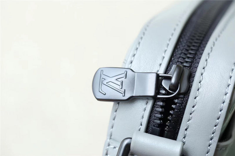 Franco Shops - Louis Vuittons  - 10046