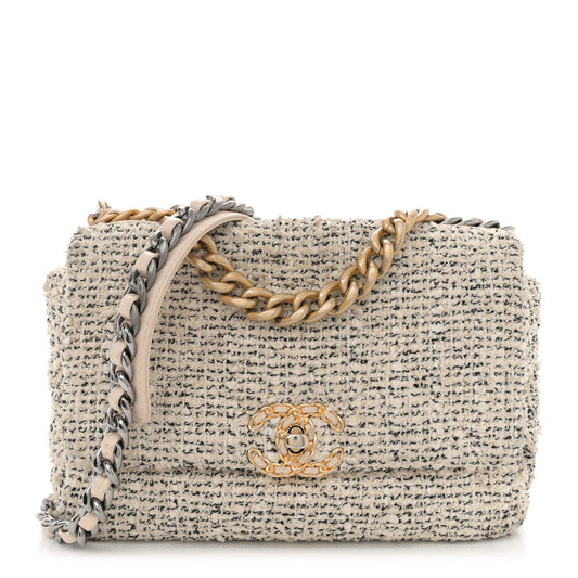 Tweed Quilted Medium Chanel 19 Flap Ecru Black