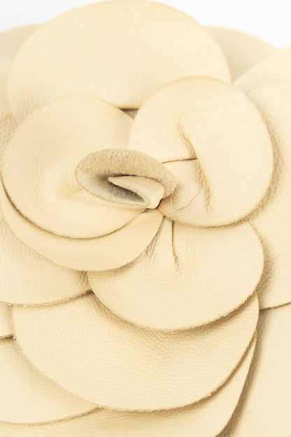 Broche camélia Chanel