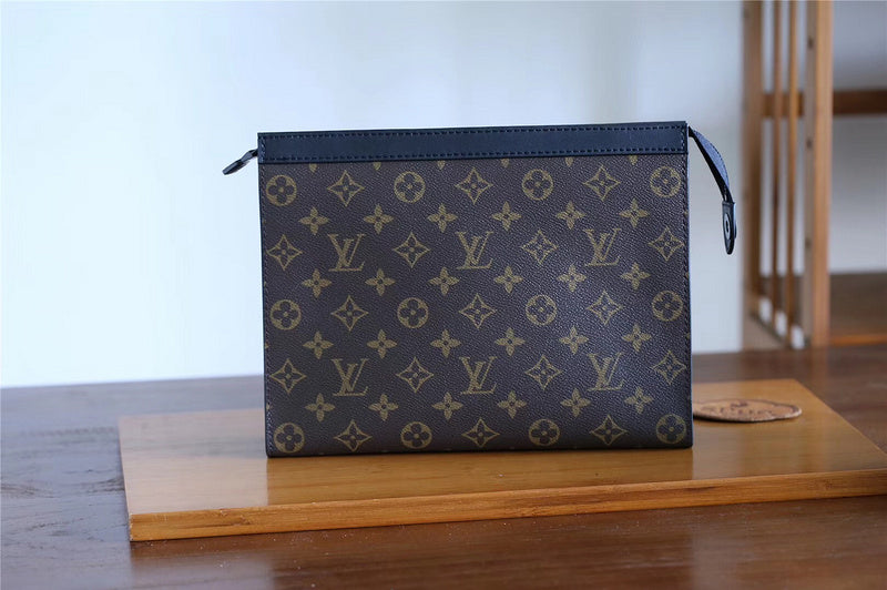 Franco Shops - Louis Vuittons  - 10941