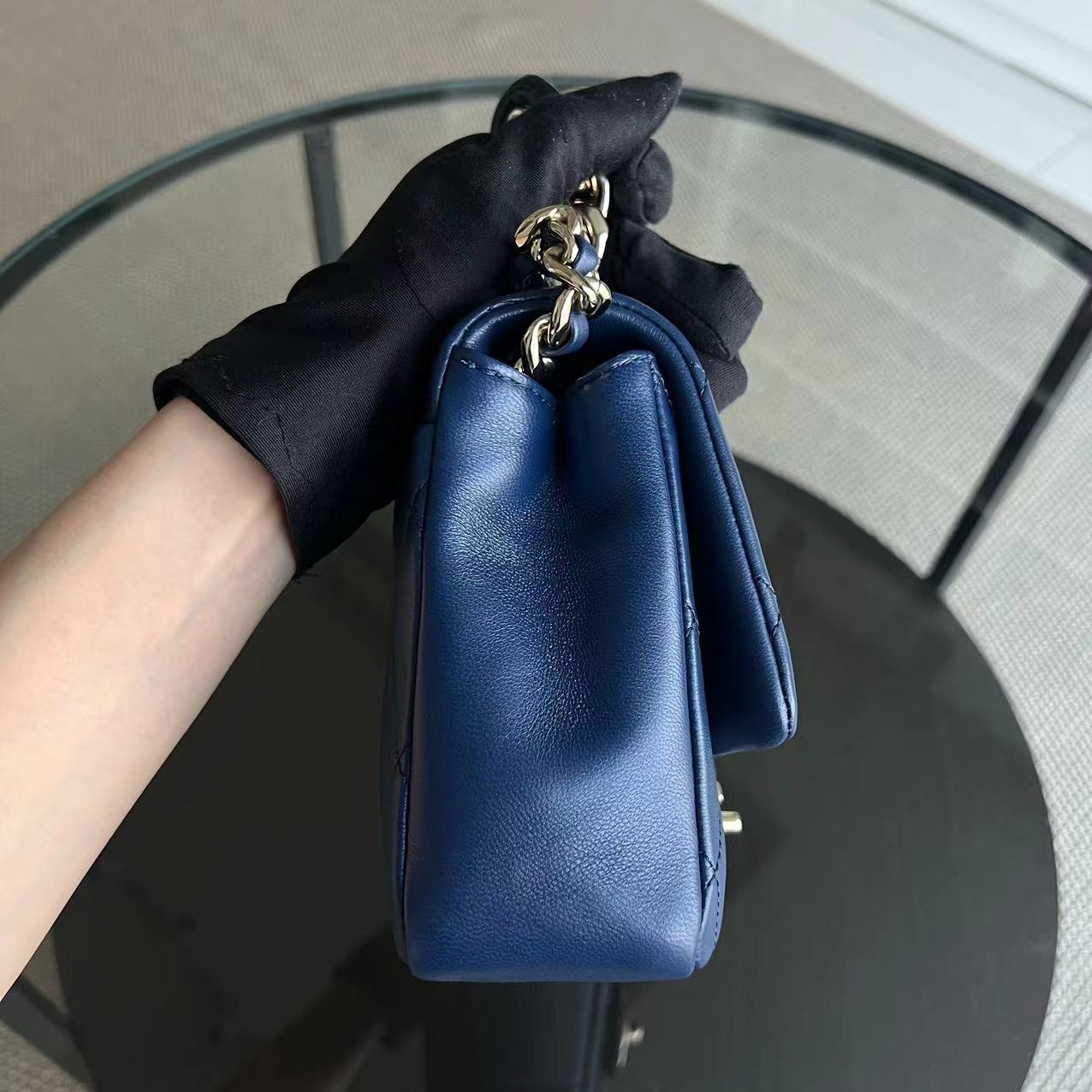 2020 Elegant Resin Chain Classic Flap Quilted Lambskin Dark Blue Two-Tone Golden Hardware No 29