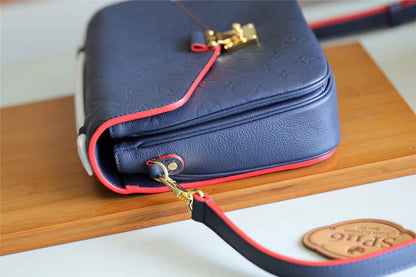 The Franco Shops - Louis Vuittons  - 7820