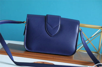 The Franco Shops - Louis Vuittons  - 7750