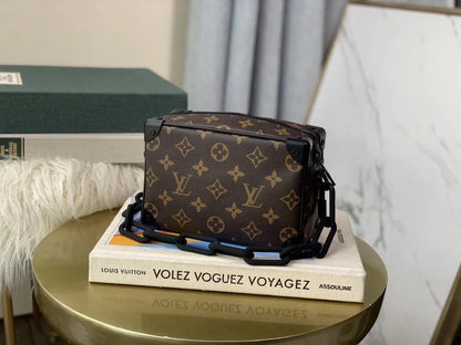 Franco Shops - Louis Vuittons  - 15586