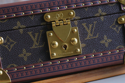 Franco Shops - Louis Vuittons  - 9539