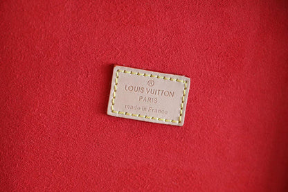 Franco Shops - Louis Vuittons  - 9532