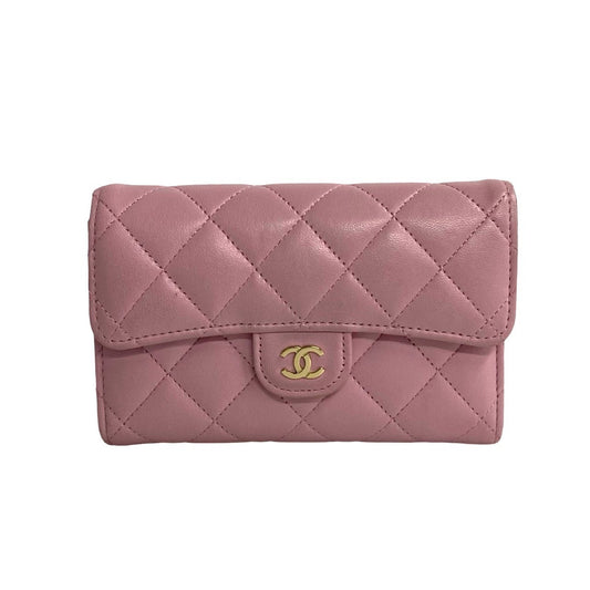 Chanel CC Classic Bifold Flap Wallet  Leather Short Wallet in Good condition