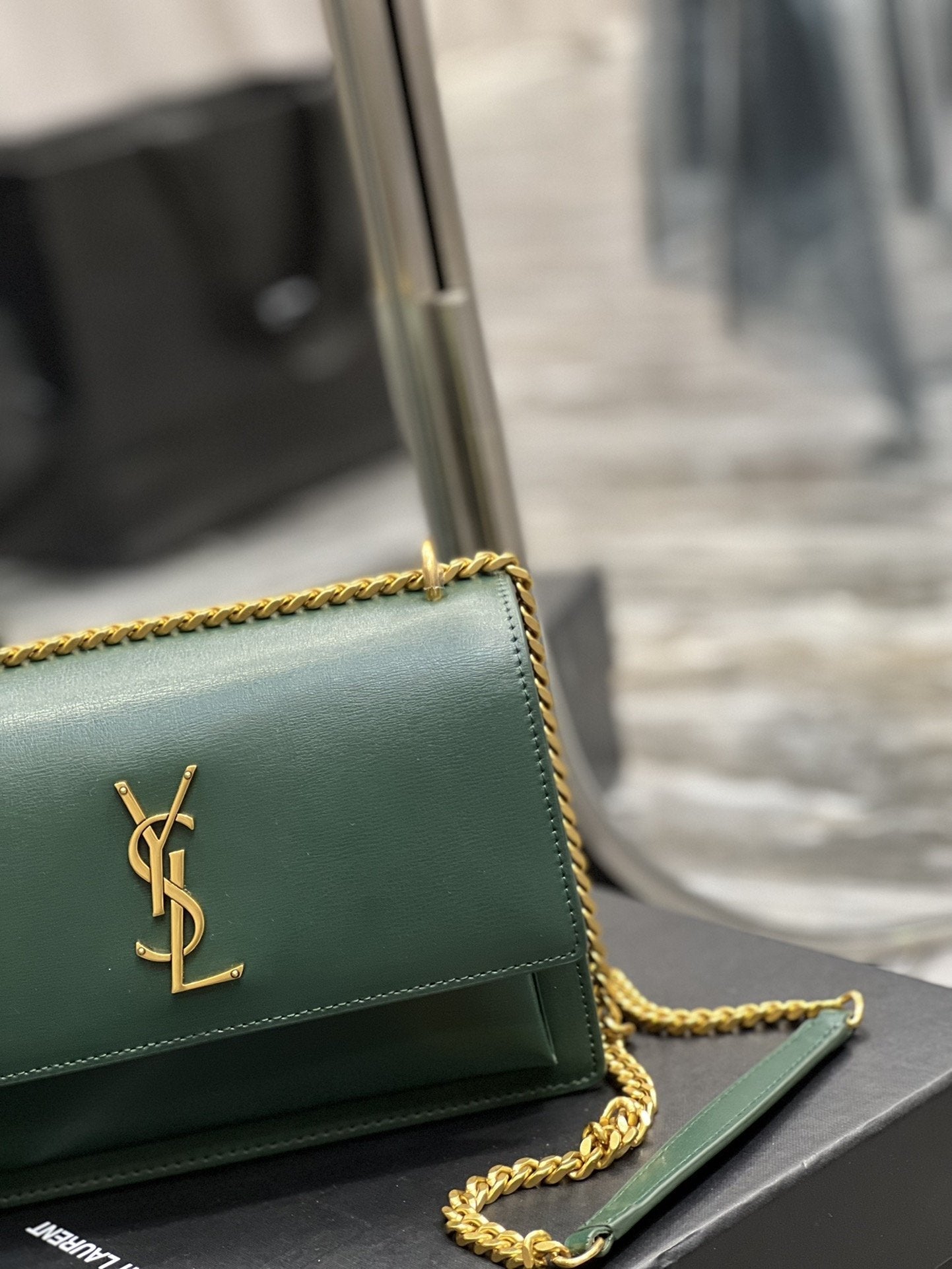 Yves Saint Laurent Sunset Medium Chain Bag