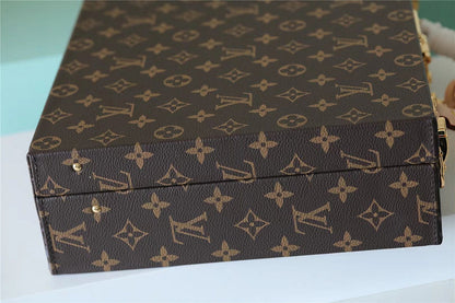 Franco Shops - Louis Vuittons  - 9508