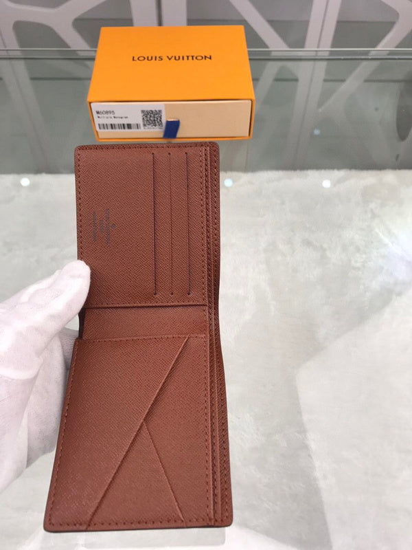 Franco Shops - Louis Vuittons  - 10851