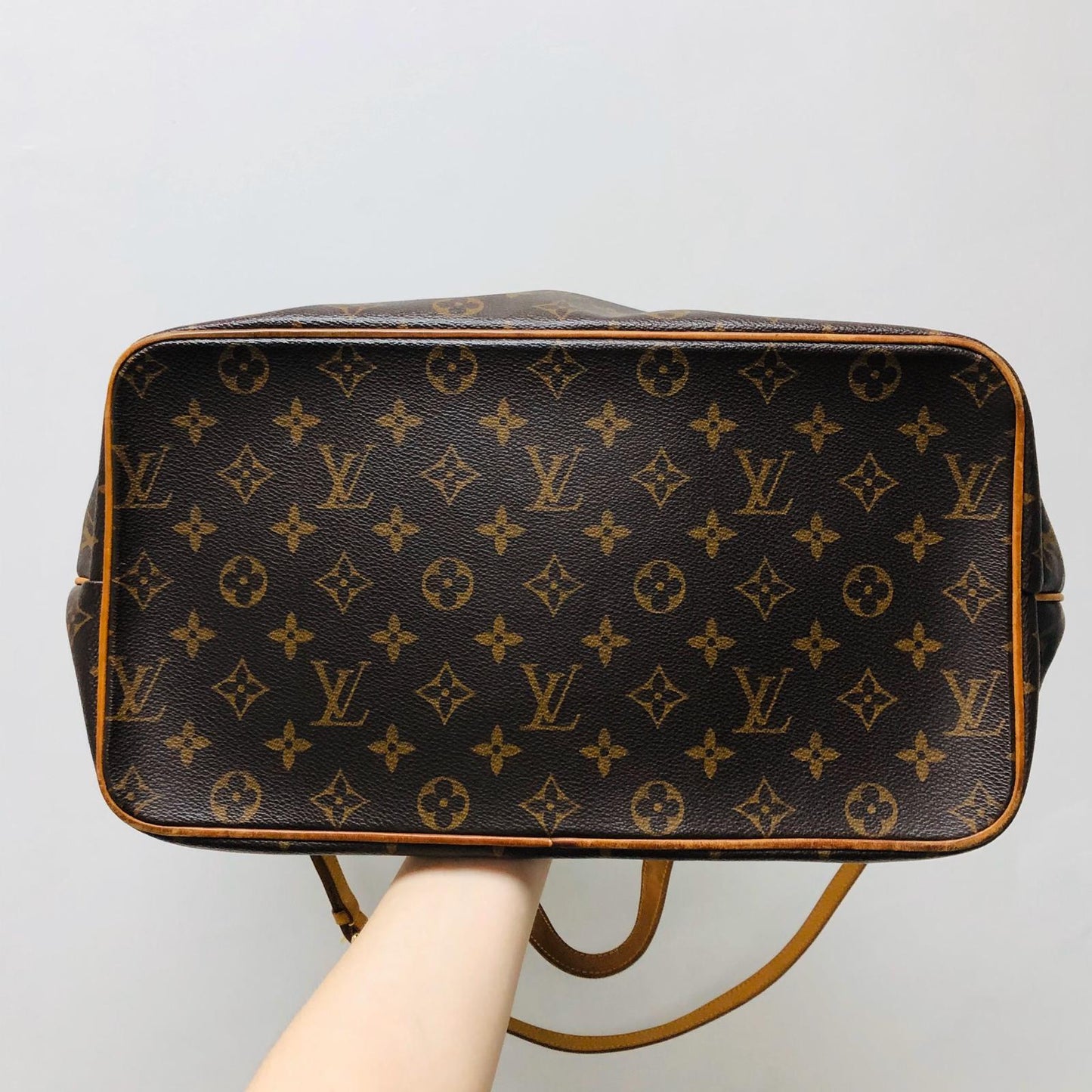 Louis-Vuitton Palermo GM Monogram Coated Canvas Bag