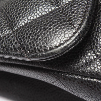 Chanel Caviar Jumbo Classic Flap Bag Leather Shoulder Bag in Excellent condition
