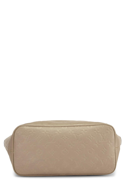 Louis Vuitton,  Tourterelle Monogram Empreinte Giant Neverfull MM, Grey