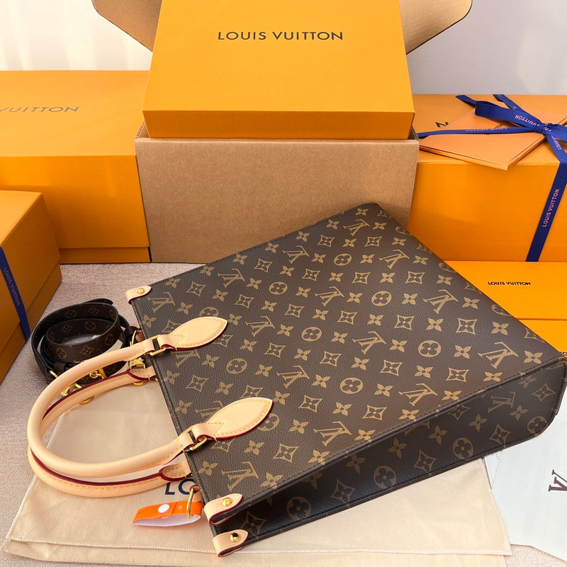 Franco Shops - Louis Vuittons  - 15835