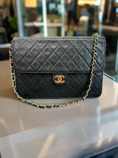 Chanel Vintage Black Lambskin Medium Single Flap