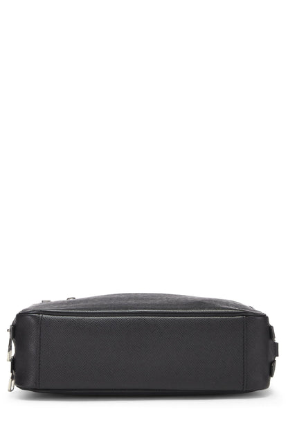 Louis Vuitton,  Black Taiga Neo Pavel, Black
