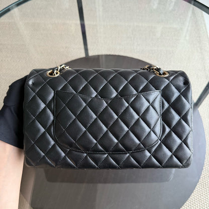Chanel Classic Flap Medium - Special Valentine Edition 25CM Quilted Lambskin Black Gold Hardware Series 19