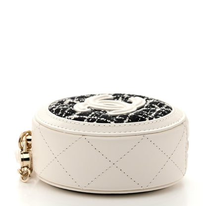 Tweed Quilted Round Filigree Pouch With Chain White Black