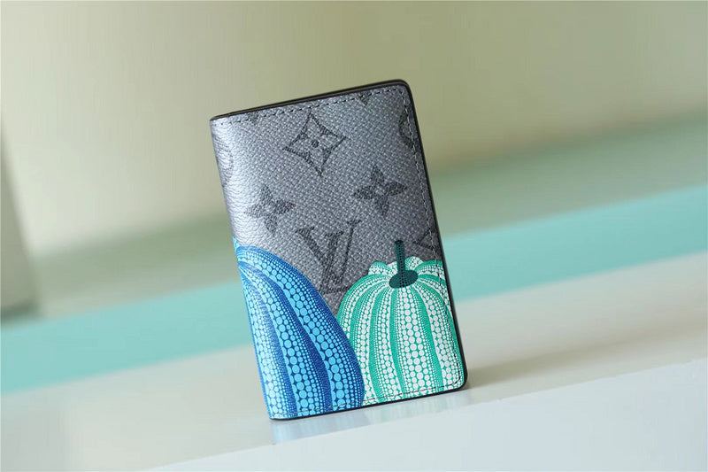 Franco Shops - Louis Vuittons  - 10582