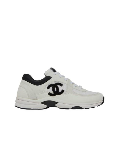 CC Logo Leather Low Top Sneakers White Chanel