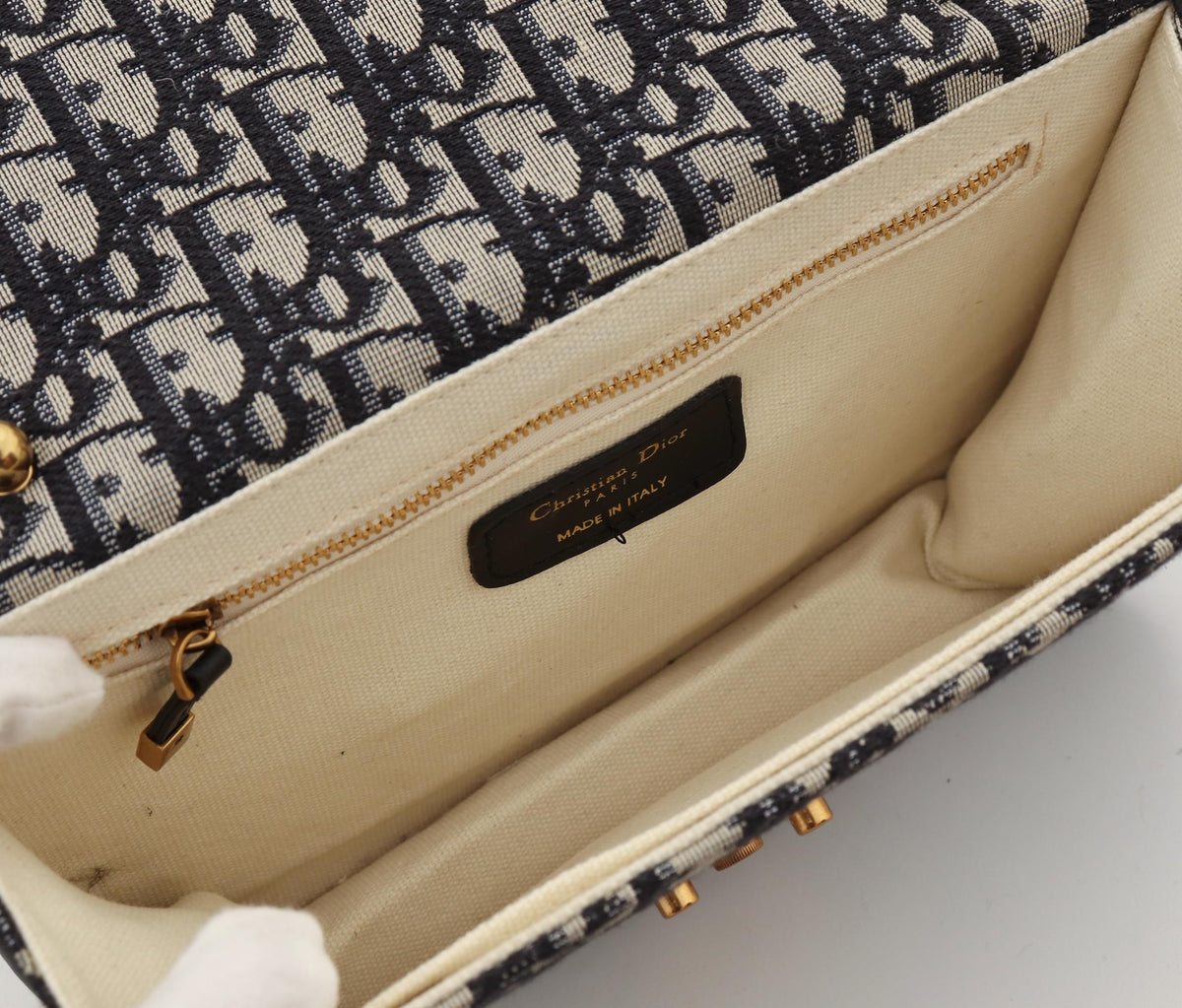 Luxury Edition Bags DIR 220