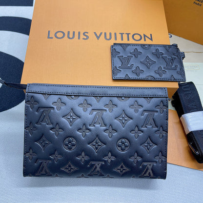 Franco Shops - Louis Vuittons  - 10239
