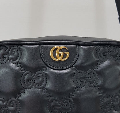 Gucci Matelassé Small Crossbody Bag 702234 142809747