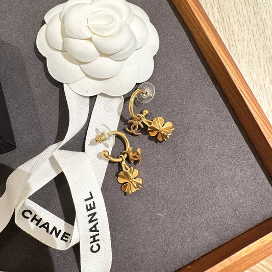 Chanel vintage earrings