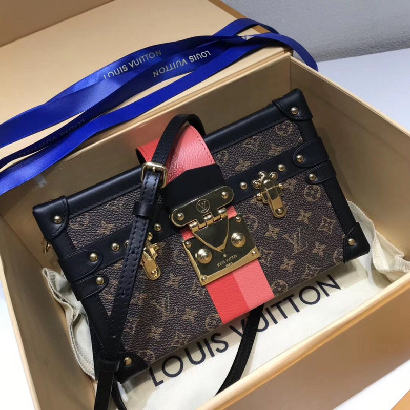 Franco Shops - Louis Vuittons  - 15585