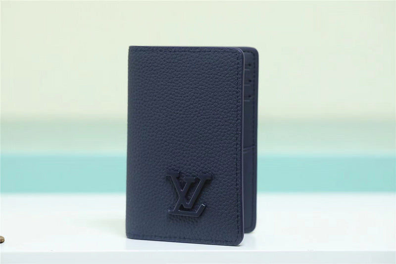 Franco Shops - Louis Vuittons  - 10605