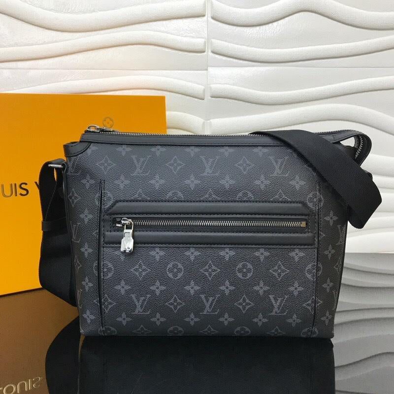 Franco Shops - Louis Vuittons  - 15522