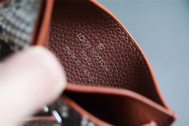 Franco Shops - Louis Vuittons  - 9255