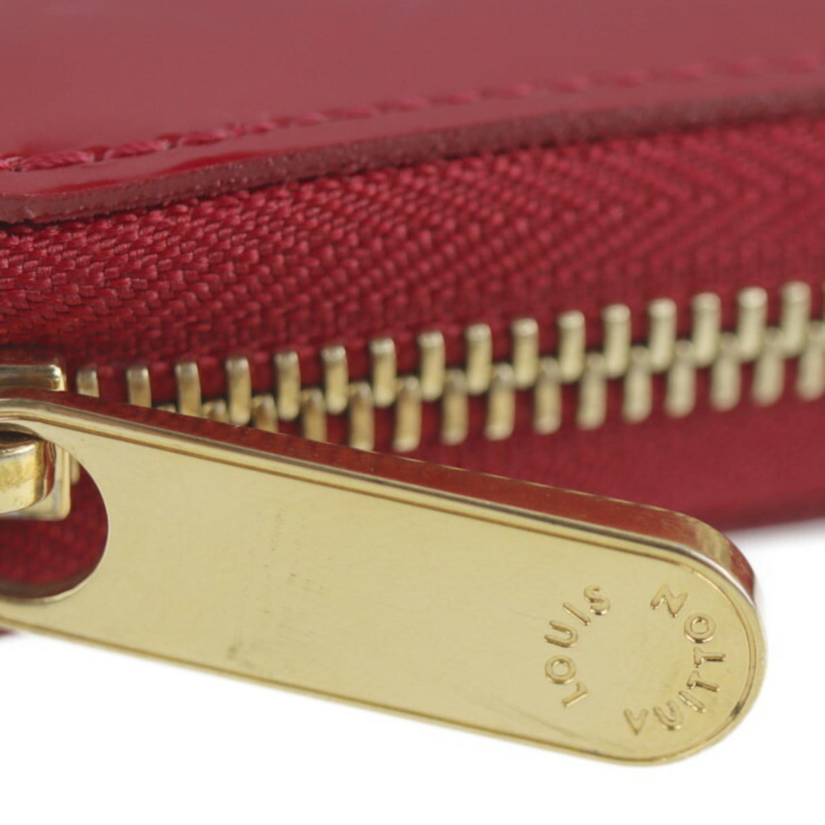 LOUIS VUITTON Zippy wallet
