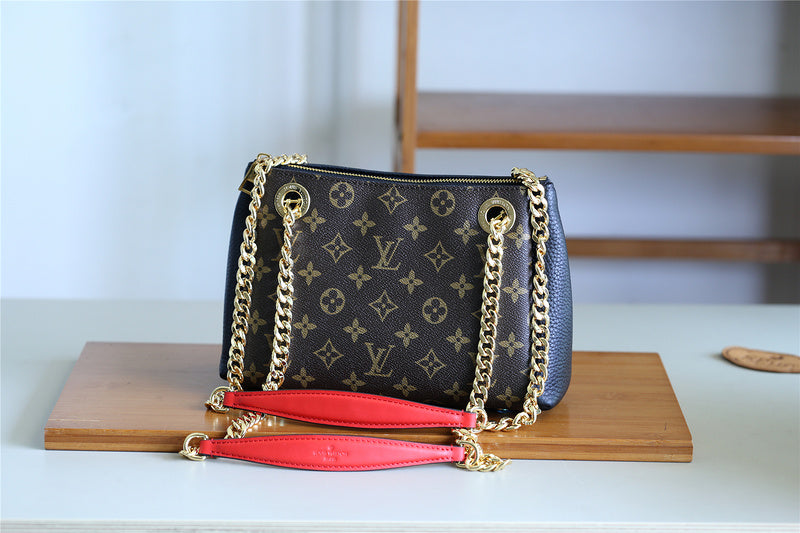 The Franco Shops - Louis Vuittons  - 7928