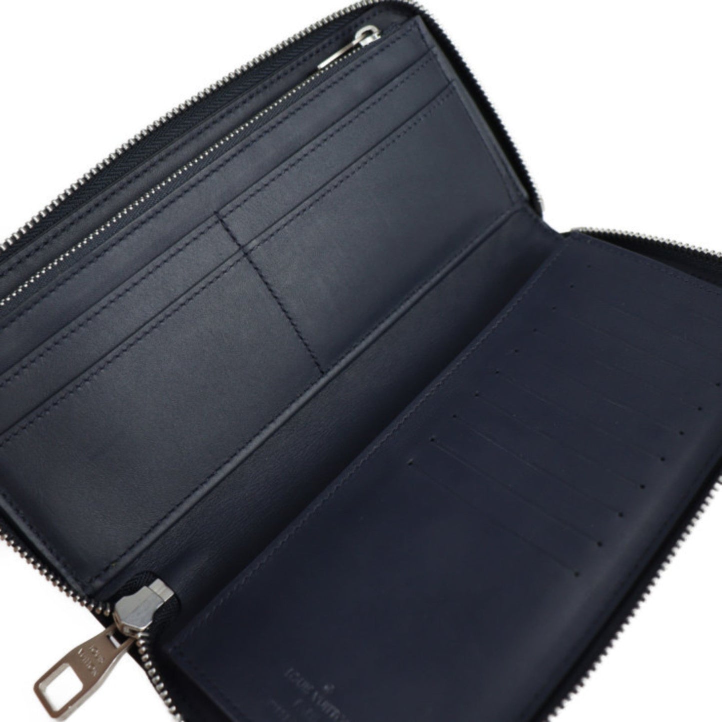 LOUIS VUITTON Zippy Wallet Vertical