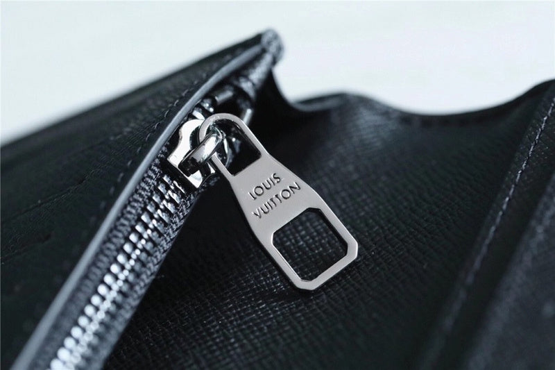 Franco Shops - Louis Vuittons  - 10823