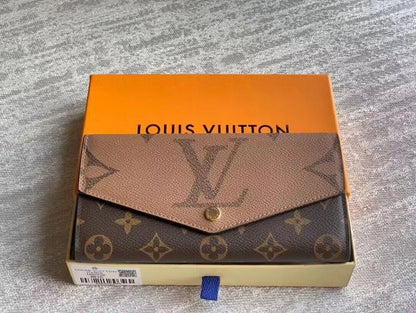 Franco Shops - Louis Vuittons  - 15766